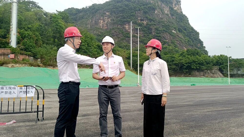 市住房城鄉(xiāng)建設局開展節(jié)前安全生產(chǎn)大檢查全力守護中秋國慶假期平安